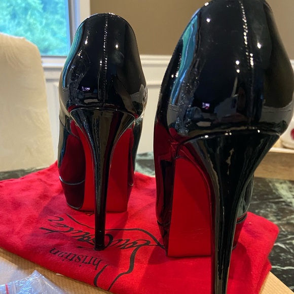 Christian Louboutin Bianca Black Heels - Picture 3 of 5